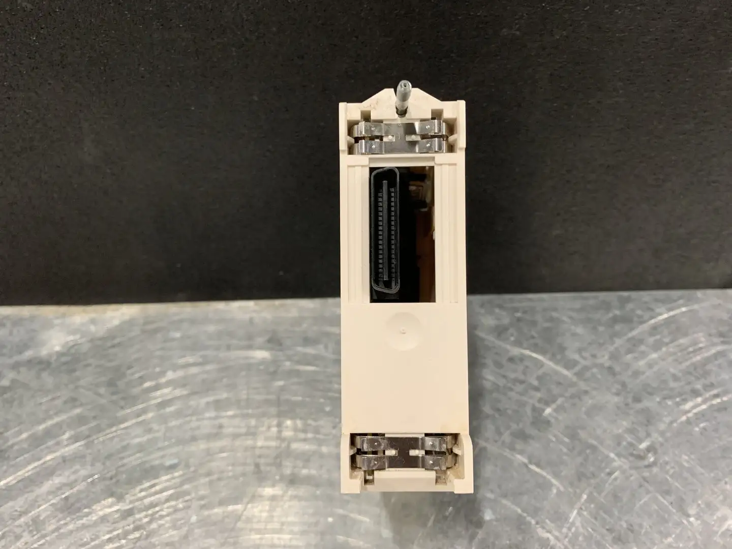 USED SCHNEIDER ELECTRIC BMXDRA1605