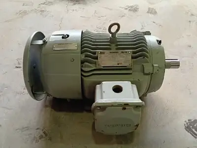 NEW SIEMENS 1LE24212AB113AA3