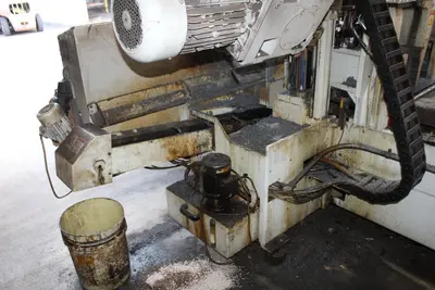 2013 BEHRINGER HBP430A Bandsaw | Levy Recovery Group (8)