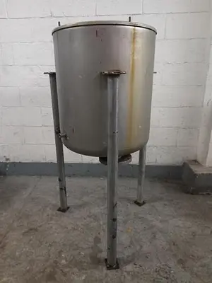 Stainless steel 50 gallon tank