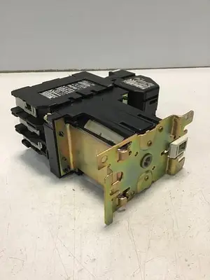 USED TELEMECANIQUE LP1D8011