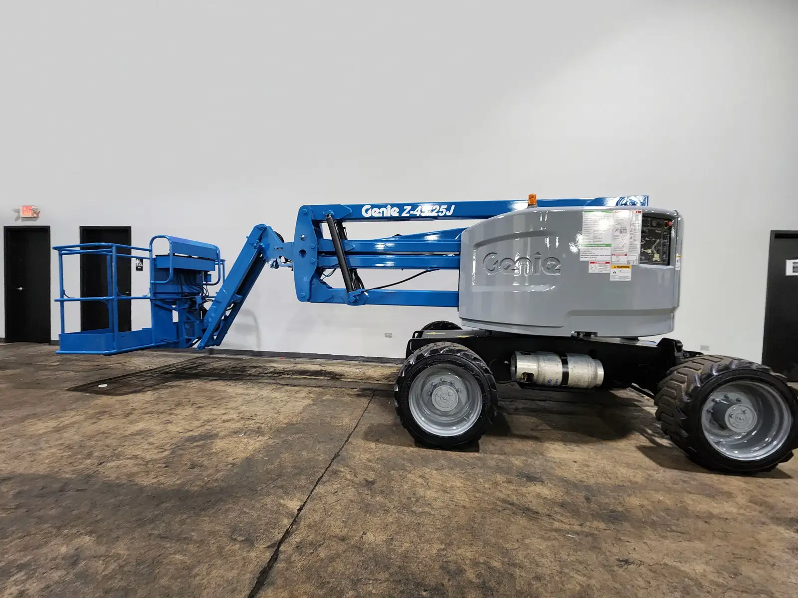 Used 2014 Genie Z45/25J 4WD Articulating Boom Lifts New York US | United Lift #1446775