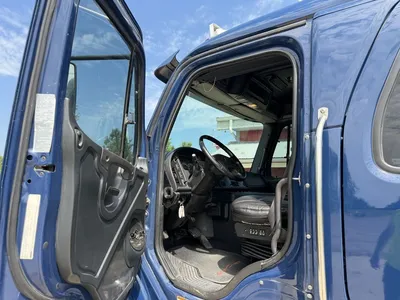 Used 2016 FREIGHTLINER SPORT CHASSIS FLATBED Flatbed Trucks Minnesota US | Carco Truck & Equipment #1514015