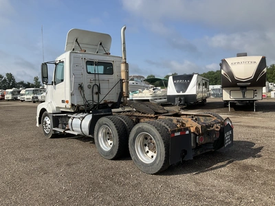 Used 2005 VOLVO TBD Conventional trucks Michigan US | Miedema Asset Management Group #1363375