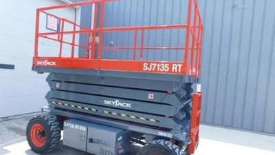 USED 2016 SkyJack SJ7135 RT