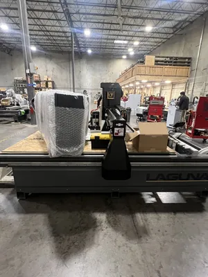 USED 2025 LAGUNA SmartShop M2