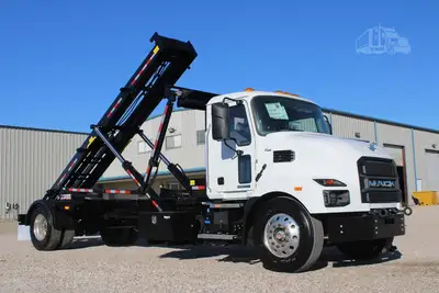 New | in-Stock 2027 MACK MD7 Rolloff Trucks Texas US | Roll Off Truck World #1491883
