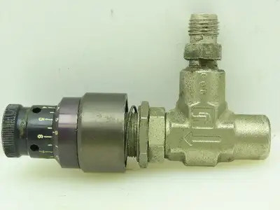 Parker Right Angle Metering /Shut-Off Valve 250 PSI  1/8" NPT