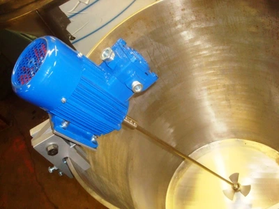 R&B Clamp/Flange Mount Stirrer 3 kW Flp