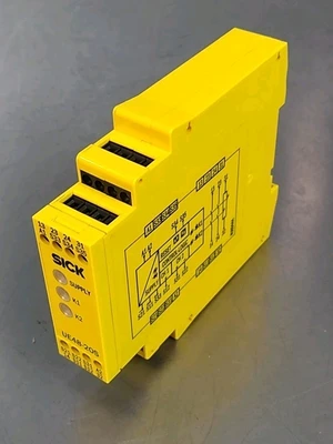 SICK UE10-30S3D0 Safety Relay Loc5D21