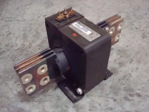 General Electric JCL-0 750X028017 Current Transformer Ratio 3000:5 Amp Used