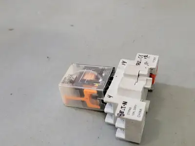 USED EATON D7PR2A