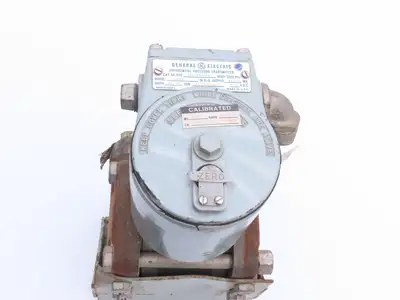 General Electric 50-555 Differential Pressure Transmitter MWP 2000PSI 52.5VCD