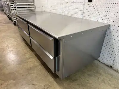 Used Traulsen Used 2024 84" Traulsen TE084HT 4 Drawer Refrigerated Chef Base with Casters 115V - FG Chef Bases Illinois US | Falcon Restaurant Supply #1374922