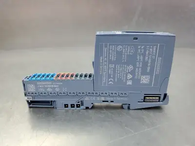 USED Siemens 6ES7131-6BF00-0BA0 Input Module w/6ES7193-6BP00-0BA0 Base