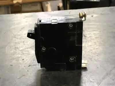 USED SQUARE D QOB130