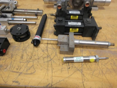 Used GENERIC GENERIC Hydraulic Pumps Minnesota US | Machinesused.com #1310830