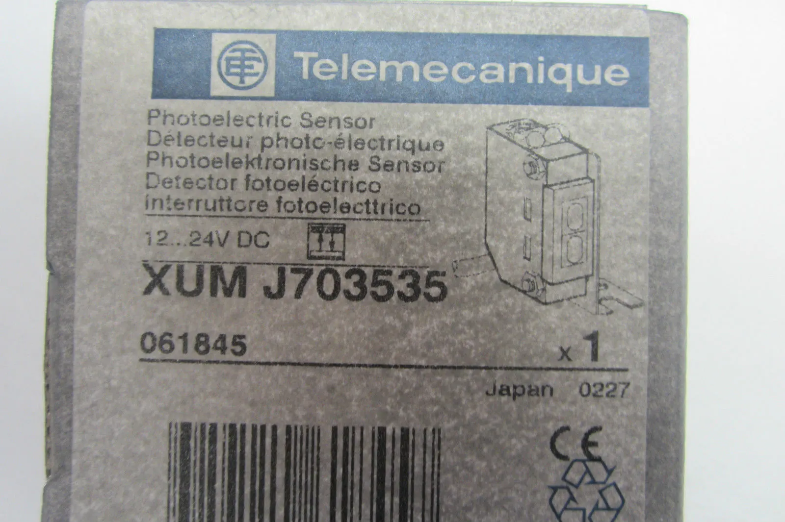NEW TELEMECANIQUE XUM-J703535 PHOTO SENSOR XUMJ703535
