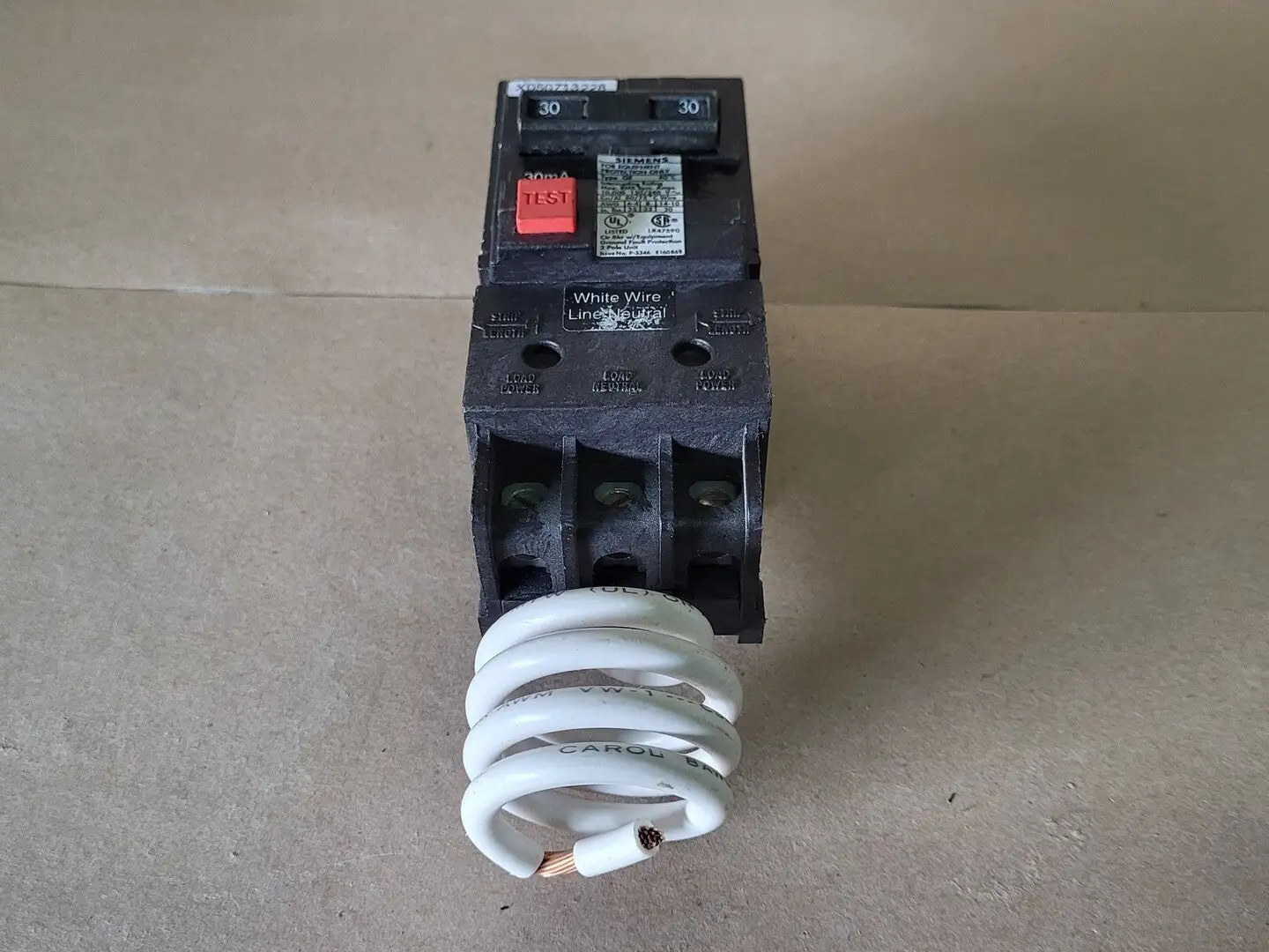 30 Amp 2 Pole 120/240 Volts GFCI Circuit Breaker QE230