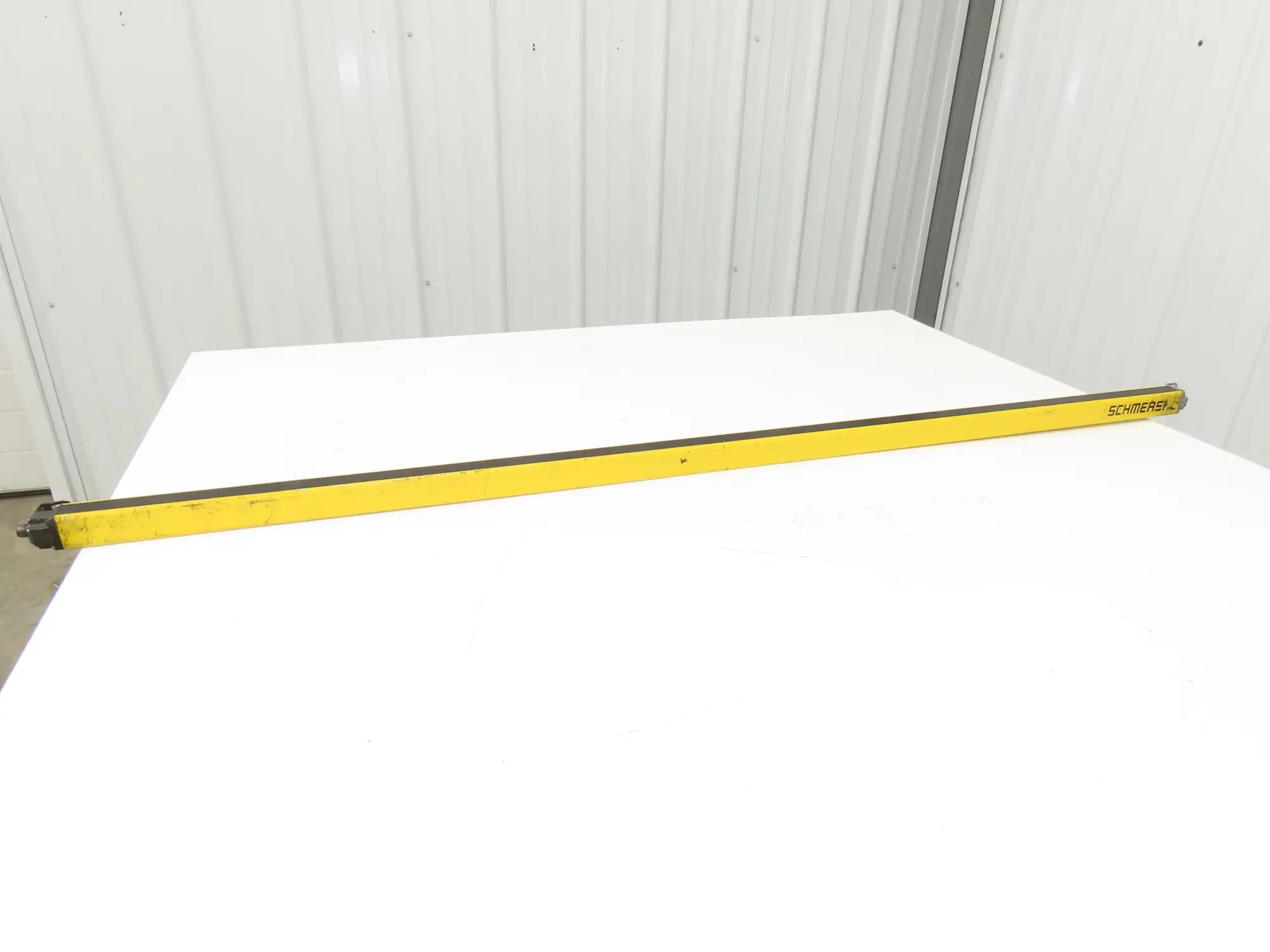 Schmersal SLC440COM-R-1290-14 Safety Light Curtain Receiver Only-Parts or Repair