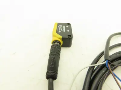 Banner Q20PLPQ7 Photoelectric Sensor Retroreflective 10-30vdc 4m Sensing Dist.
