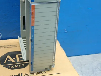 NEW ALLEN BRADLEY 1769IQ6XOW4
