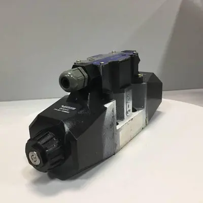 USED VICKERS DG4V56CMP7LH740