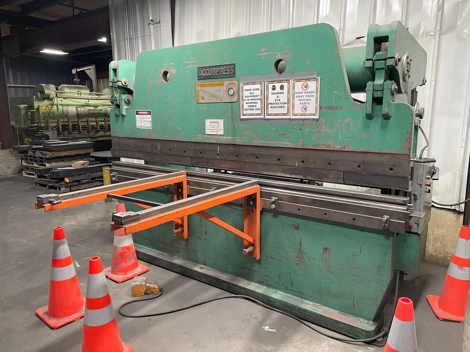 USED 1985 ACCURPRESS 130T 10ft.