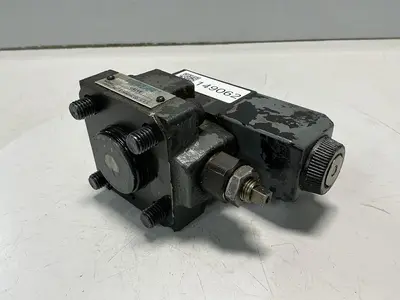 USED VICKERS DG4V-3-2AL-M-U-HL7-60