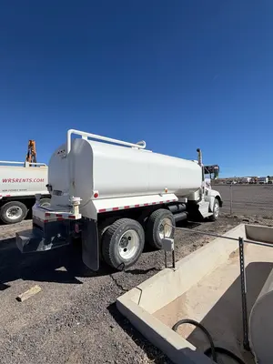 USED 2014 Kenworth T370