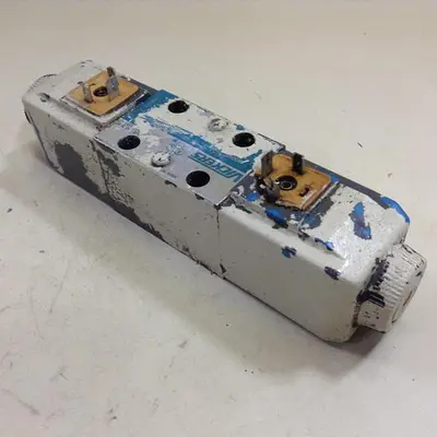 USED VICKERS DG4V-3-6C-M-U-HL7-60