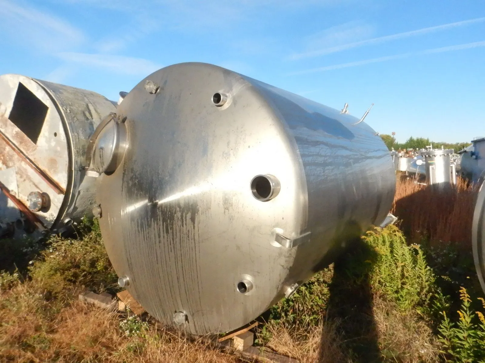 USED PREFERRED STAINLESS 3,200 GALLON