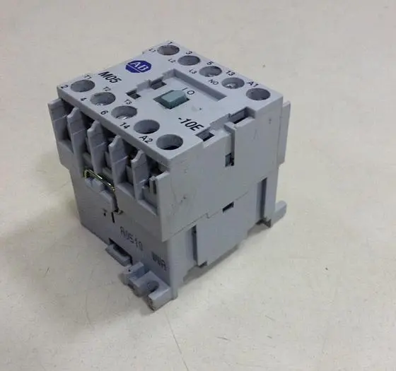 Used ALLEN BRADLEY 100-MO5N.3 SER A PLC Contactors Michigan US | Ideal Machinery #702260