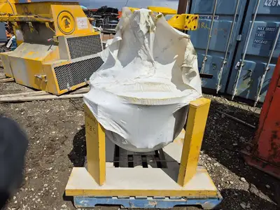 NEW 2017 KOMATSU 561-22-61005
