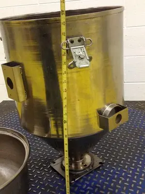 USED MOTAN HOPPER862