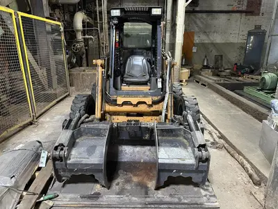 USED CASE 75XT