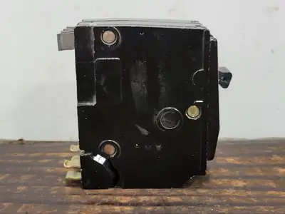 USED SQUARE D QO270