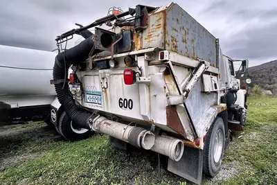 Used 1997 FORD L900 Street Sweeper Pennsylvania US | Proxy Equipment #1385051