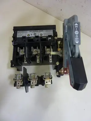 USED ALLEN BRADLEY 1494V-DS30 SER A