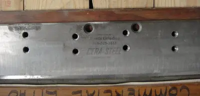 Polar 70 1/4" (16 Straight Holes) Cutting Blade