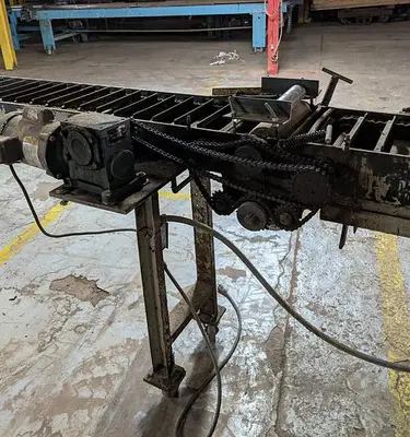 27' CONVEYORIZED GLUE-SPREADER