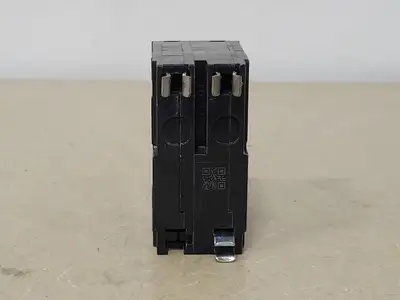 USED SQUARE D QO230