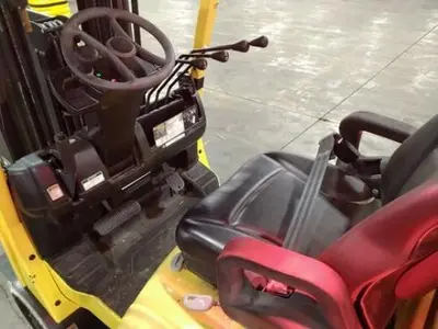 USED 2022 HYSTER S50FT