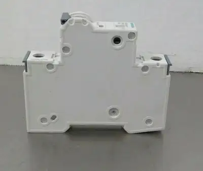 Siemens 5SY4104-7 MCB C4, 230/400V Circuit Breaker 4E-5
