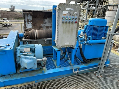 Hutchison-Hayes 5500 fully hydraulic XP oilfield skid, 316SS.