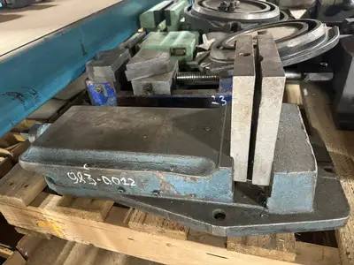 Milling Vise - 7"