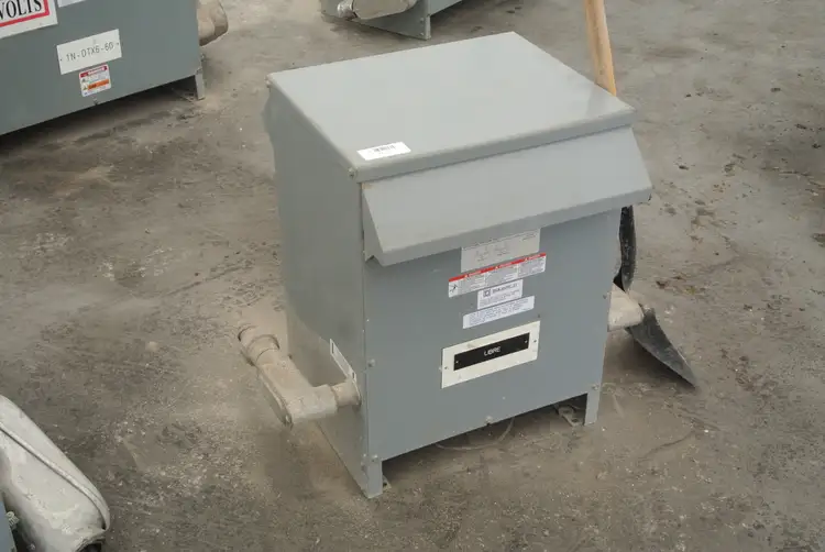 Used 2002 SQUARE D C15S5HCU Transformers British Columbia CA | Lenmark #327832