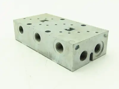 Honeywell Skinner MB60S006 Solenoid Valve Manifold 3-Way 1/8" Port Lot of 4