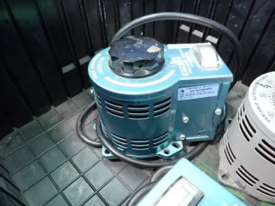 Variable Auto Transformers