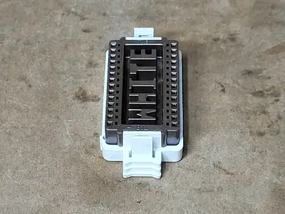 New | in-Stock THOMAS & BETTS 2301406 Parts British Columbia CA | Lenmark #1441002